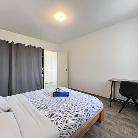 New 3-room In Secure Daire Frouzins