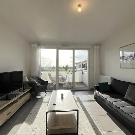 Daire New 3-room In Secure